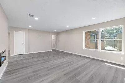 9806 Sagebark Drive, Houston, TX 77089 - Photo 15