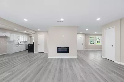 9806 Sagebark Drive, Houston, TX 77089 - Photo 17