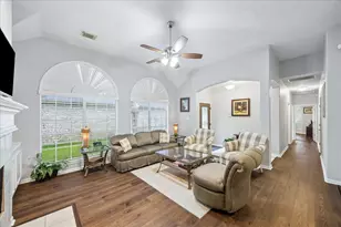 12423 Rutgers Park Ct, Houston, TX 77058 - Photo 5