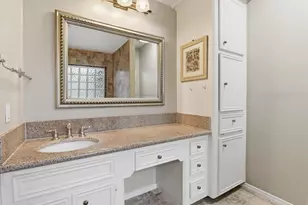 727 Bunker Hill Rd, Houston, TX 77024 - Photo 29