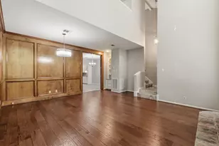727 Bunker Hill Rd, Houston, TX 77024 - Photo 7