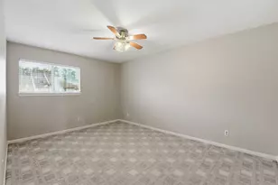 727 Bunker Hill Rd, Houston, TX 77024 - Photo 37