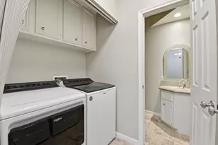 727 Bunker Hill Rd, Houston, TX 77024 - Photo 21