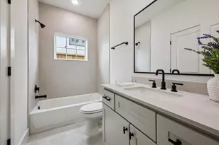 3505 Eaton Ests Ln, Houston, TX 77055 - Photo 13