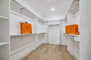 3505 Eaton Ests Ln, Houston, TX 77055 - Photo 11