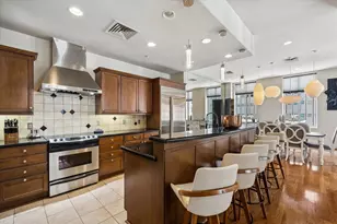 914 Main St, Houston, TX 77002 - Photo 11