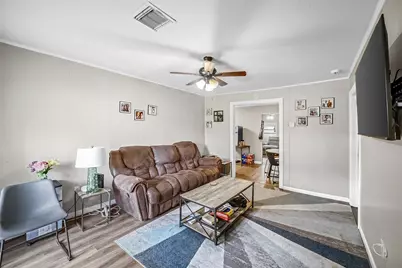 705 Akers Street, Angleton, TX 77515 - Photo 3