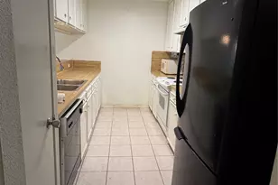 8652 Maplecrest Dr, Houston, TX 77099 - Photo 7