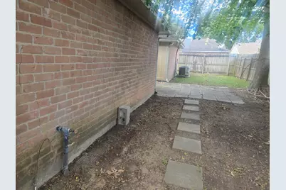 10622 Beckfield Drive, Houston, TX 77099 - Photo 19