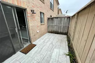 2120 Wilcrest Dr, Houston, TX 77042 - Photo 23