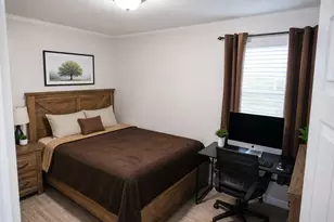 315 E Janisch Rd, Houston, TX 77022 - Photo 17