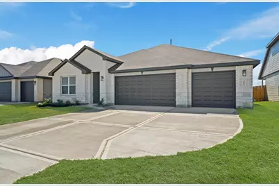205 Homestead Court, Dayton, TX 77535 - Photo 3