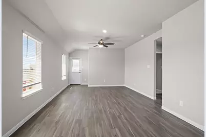 13769 Sunshine Peak Drive, Willis, TX 77318 - Photo 3