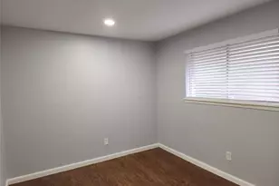 7211 Log View Dr, Houston, TX 77040 - Photo 7