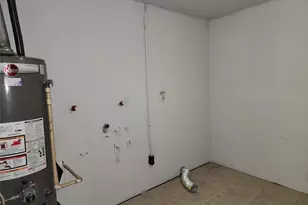 7211 Log View Dr, Houston, TX 77040 - Photo 15
