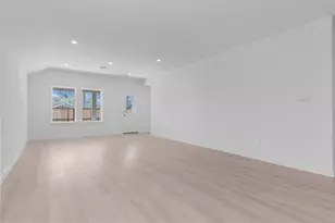 1515 Splashing Wave, Iowa Colony, TX 77583 - Photo 13