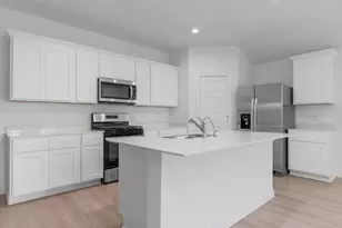 1515 Splashing Wave, Iowa Colony, TX 77583 - Photo 5