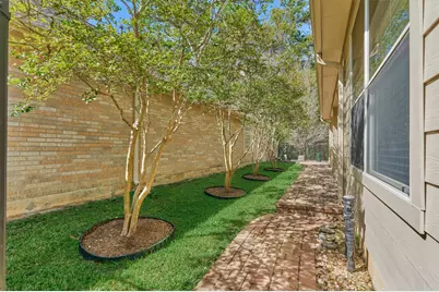 98 N Country Gate Circle, The Woodlands, TX 77384 - Photo 33
