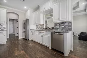 489 Sunset Trail, Angleton, TX 77515 - Photo 7