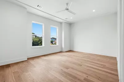 1002 E 25th Street, Houston, TX 77009 - Photo 21