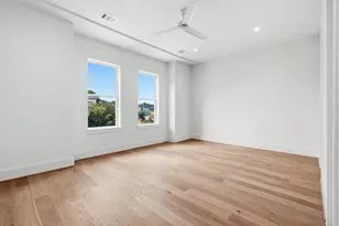 1002 E 25th St, Houston, TX 77009 - Photo 21