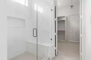 1002 E 25th St, Houston, TX 77009 - Photo 19