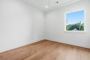 1002 E 25th St, Houston, TX 77009 - Photo 21