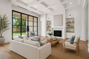 1002 E 25th St, Houston, TX 77009 - Photo 5