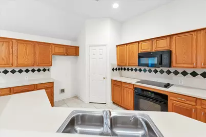 7 Currymead Place, The Woodlands, TX 77382 - Photo 21