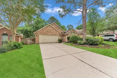 7 Currymead Place, The Woodlands, TX 77382 - Photo 3