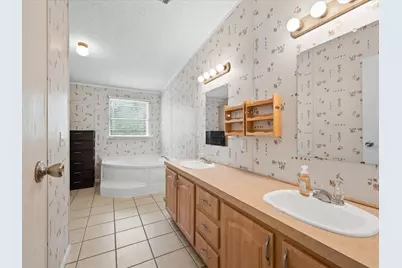 4 Ripple Creek Drive, Huntsville, TX 77320 - Photo 17