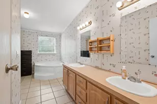 4 Ripple Creek Dr, Huntsville, TX 77320 - Photo 17