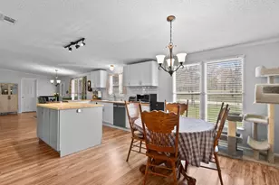 4 Ripple Creek Dr, Huntsville, TX 77320 - Photo 11