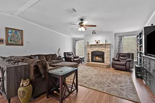 4 Ripple Creek Dr, Huntsville, TX 77320 - Photo 7