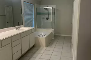 15915 Clear Pointe Dr Dr, Cypress, TX 77429 - Photo 9