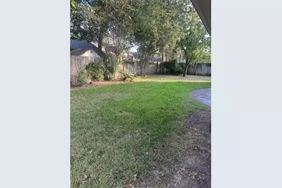 15915 Clear Pointe Dr Drive, Cypress, TX 77429 - Photo 3