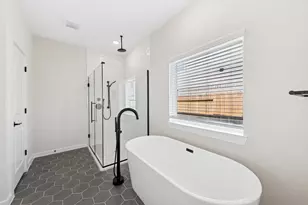 2618 Clapbread Ln, Rosenberg, TX 77471 - Photo 13