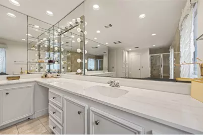 8103 Lake Edge Court, Houston, TX 77071 - Photo 21