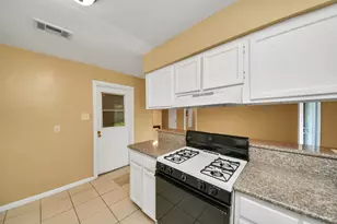 3707 Darlinghurst Dr, Houston, TX 77045 - Photo 19