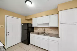 3707 Darlinghurst Dr, Houston, TX 77045 - Photo 17