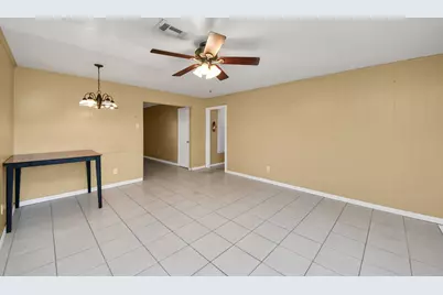 3707 Darlinghurst Drive, Houston, TX 77045 - Photo 11
