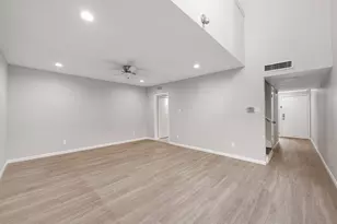 2056 Augusta Dr, Houston, TX 77057 - Photo 11