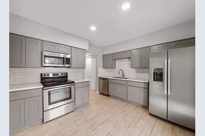 2056 Augusta Drive #2/15, Houston, TX 77057 - Photo 9