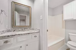 2056 Augusta Dr, Houston, TX 77057 - Photo 23