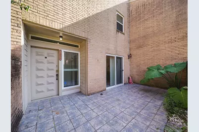 2056 Augusta Drive #2/15, Houston, TX 77057 - Photo 3