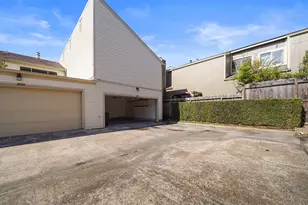 2056 Augusta Dr, Houston, TX 77057 - Photo 35