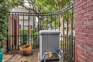 1413 Winrock Blvd, Houston, TX 77057 - Photo 9