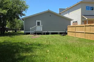 6114 Wedgefield St, Houston, TX 77028 - Photo 25