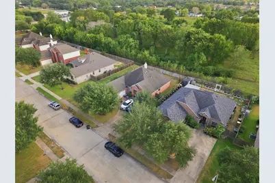 5810 Little Grove Drive, Pearland, TX 77581 - Photo 33