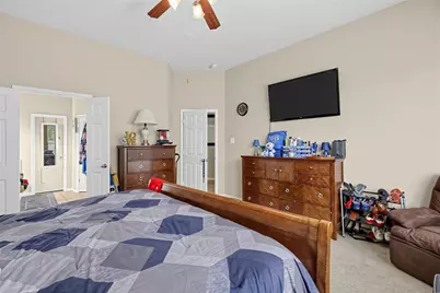 5810 Little Grove Drive, Pearland, TX 77581 - Photo 13